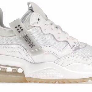 Nike Jordan Women’s MA2